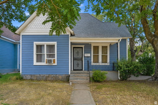 listing main photo