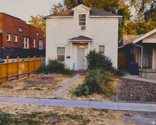 listing main photo
