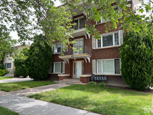 listing main photo