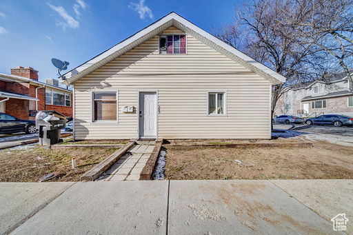 listing main photo