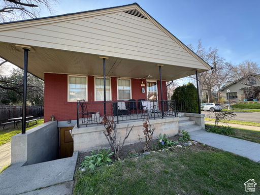 listing main photo