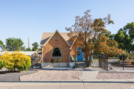 listing main photo
