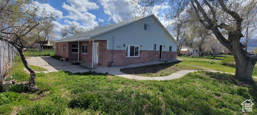 listing main photo