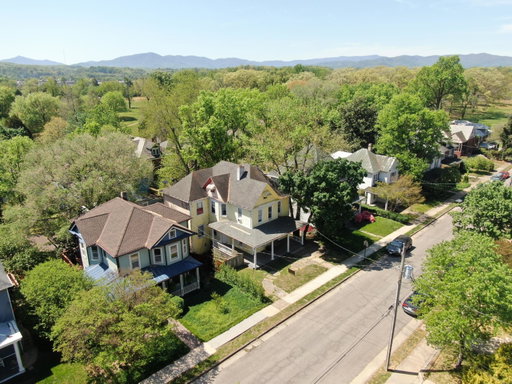 listing main photo
