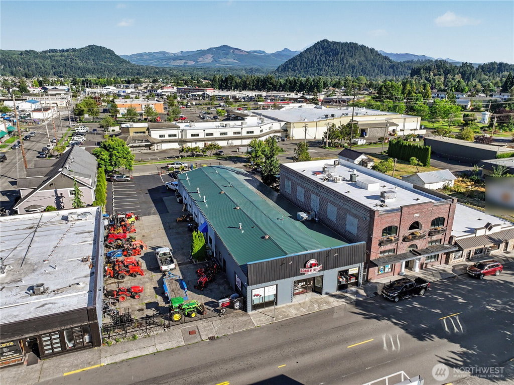 1343 Cole St, Enumclaw, WA 98022