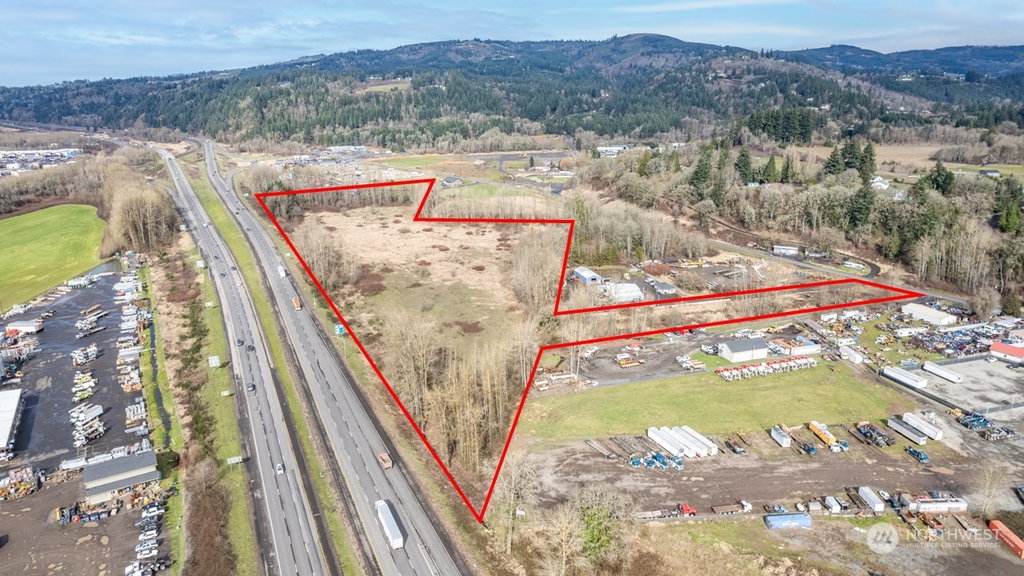 9565 Old Pacific Hwy S, Woodland, WA 98674