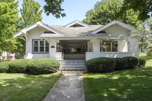 listing main photo