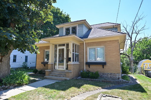 listing main photo