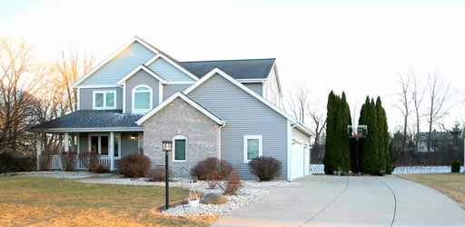 listing main photo