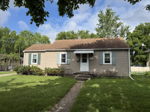 listing main photo