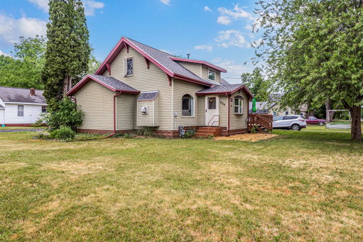 listing main photo