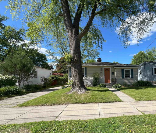listing main photo