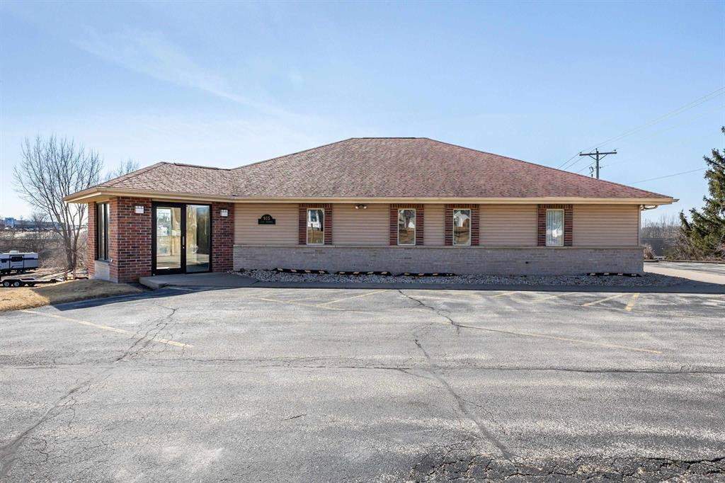 915 E Mineral St, Platteville, WI 53818