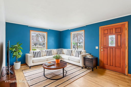 listing main photo