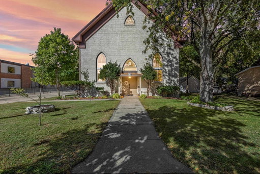 listing main photo
