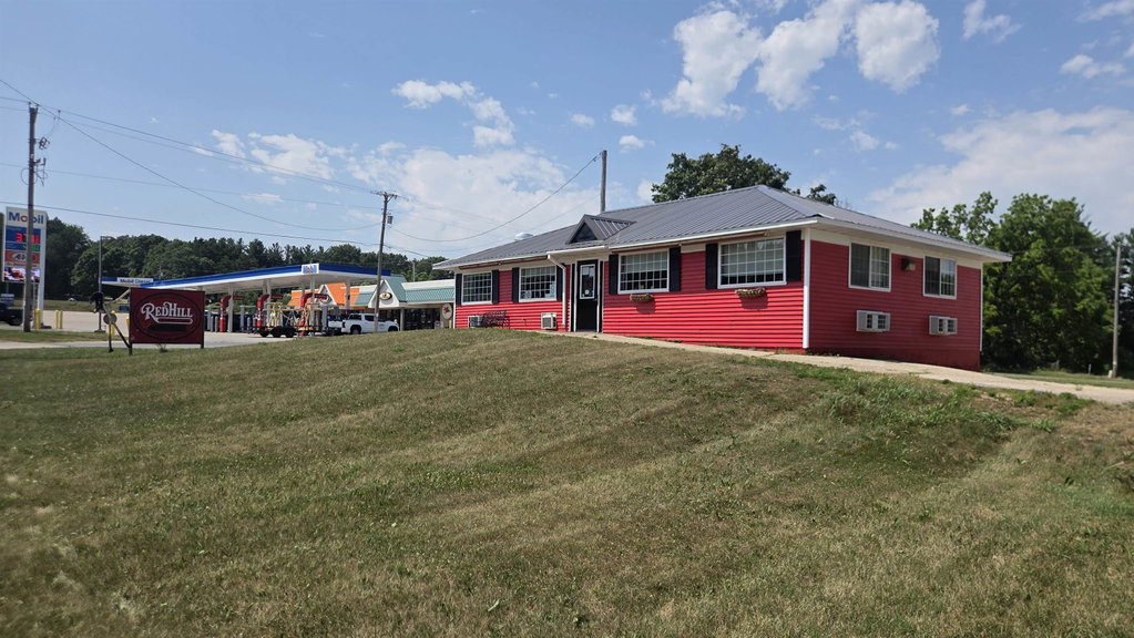 130 W Follett Dr, Coloma, WI 54930