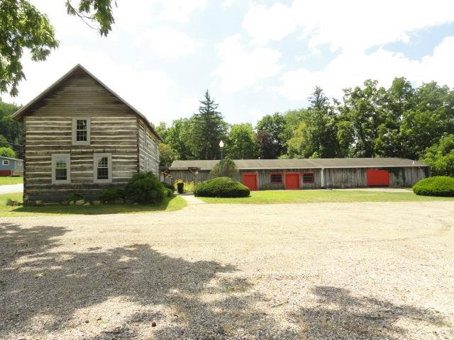 133 E Commercial St, Mazomanie, WI 53560