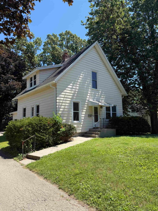 listing main photo