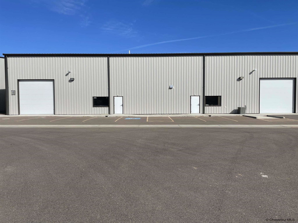 2530 Old Happy Jack Rd, Cheyenne, WY 82001