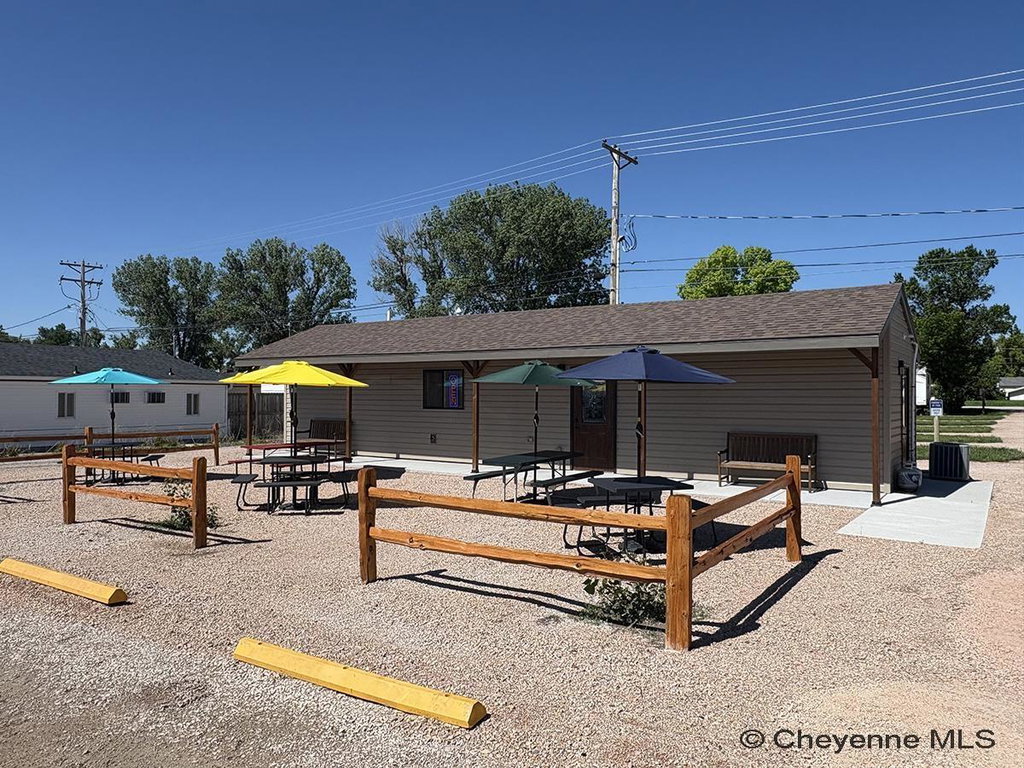 709 S Pine St, Lusk, WY 82225