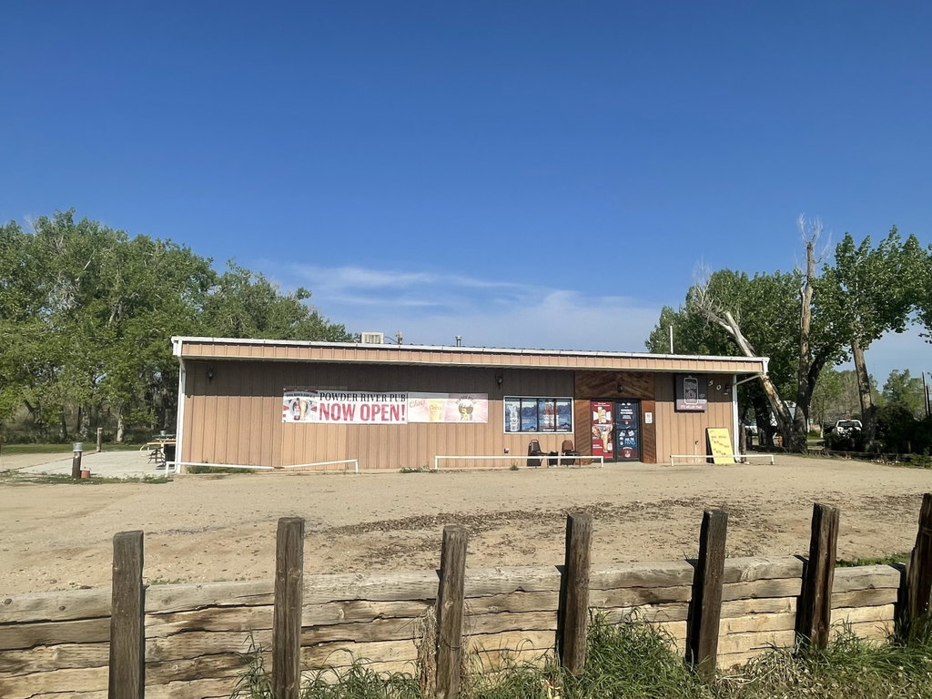 502 Nolan Ave, Kaycee, WY 82639