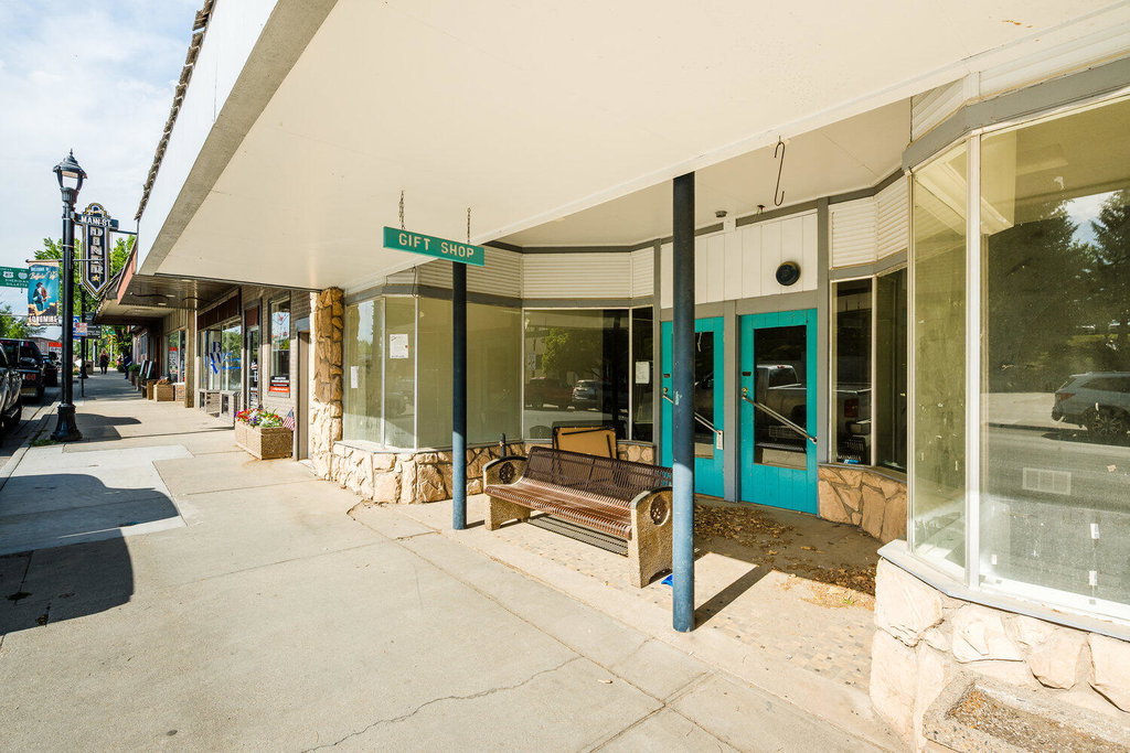 33 N Main St, Buffalo, WY 82834