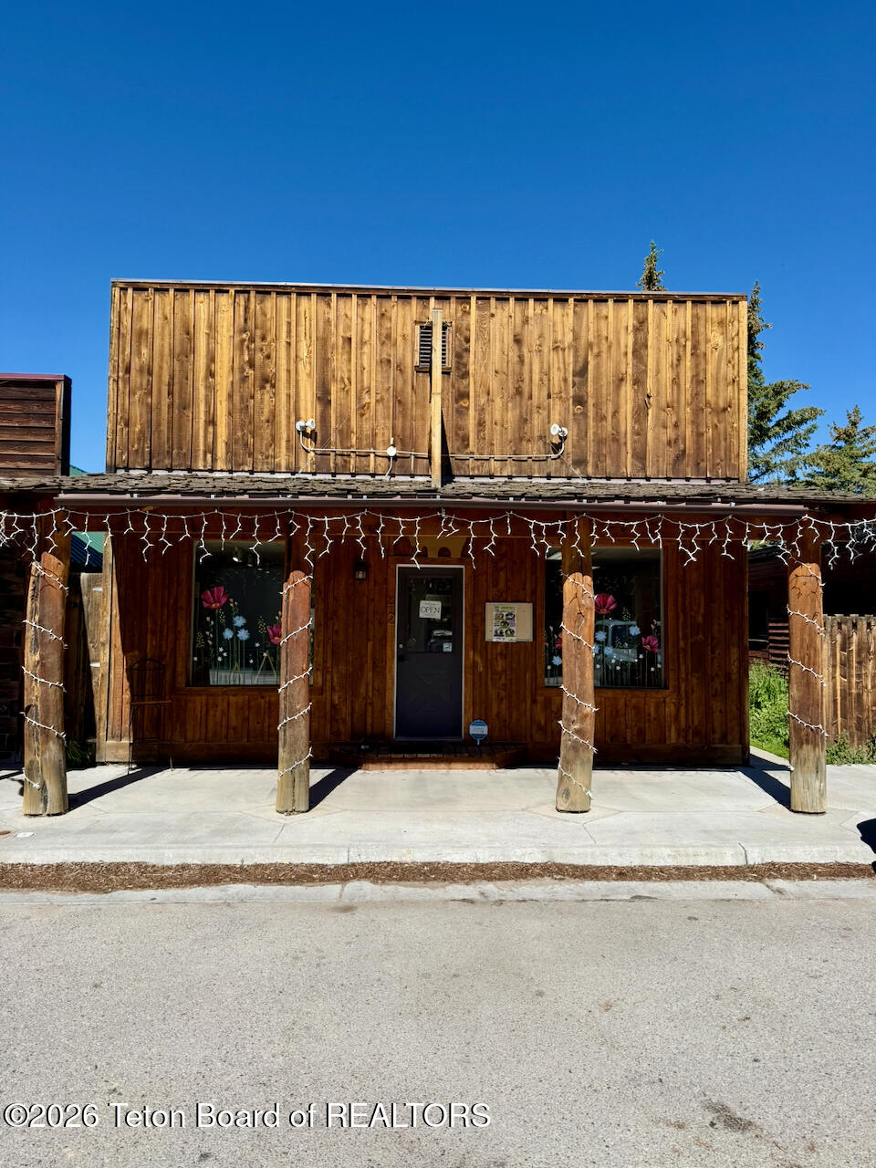 42 N Franklin Ave, Pinedale, WY 82941